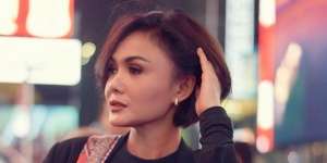 Model Rambut Berubah, Panampilan Yuni Shara Makin Cantik