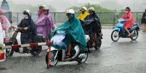 Musim Hujan Tiba, Jas Motor Ini Aman Digunakan