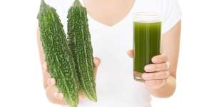 12 Manfaat Pare Sebagai Sayur, Buah, dan Jus untuk Kesehatan