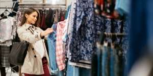 Trik Belanja Barang Branded Tanpa Bikin Auto Misqueen
