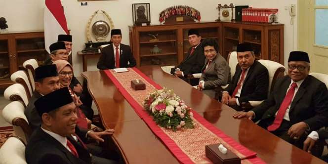Alasan Jokowi Pilih Tumpak Panggabean Cs Jadi Pengawas KPK