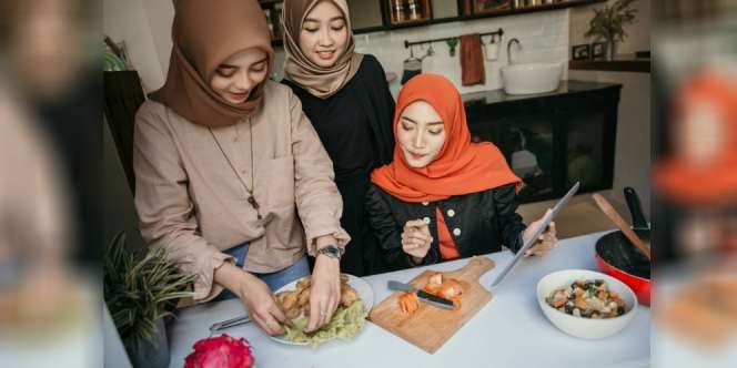 15 Manfaat Bayam Hijau, Bayam Merah, Bayam Duri Serta Jus Bayam