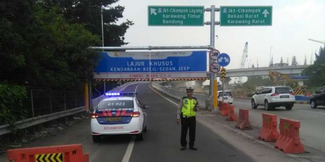 Macet Parah, Tol Layang Cikampek Ditutup Sementara