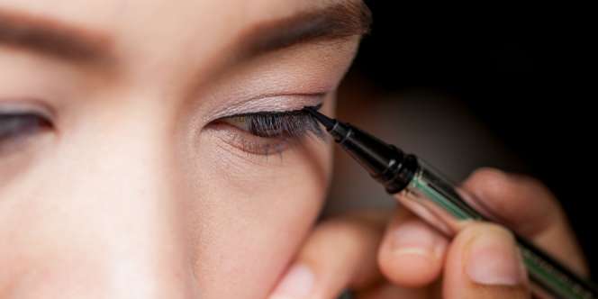 Tutorial Memakai Eyeliner untuk Mata Berbentuk Almond