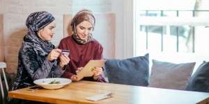 Menerima Hadiah Natal dari Non-Muslim, Bolehkah?