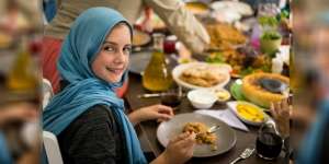 4 Cara Membuat Pastel Goreng, Basah, dan Kering yang Renyah