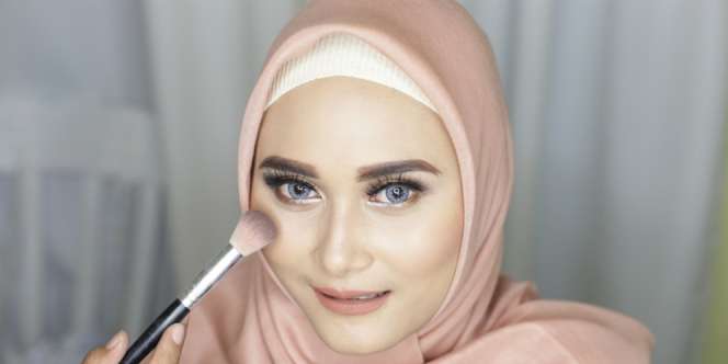 5 Gaya Makeup yang Cocok untuk ke Pesta