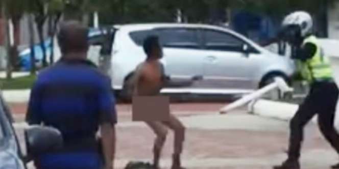 Geger Pria Gangguan Jiwa Mengamuk di Masjid dan Serang Polisi