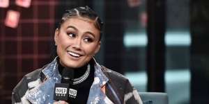 Heboh Agnez Mo Cantik Berkebaya Saat Liburan di Bali, Lihat Fotonya