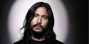 Lama Tak Muncul, Penampilan Baru Ello Bikin Jantungan