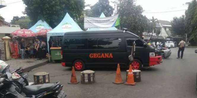 Tas Mencurigakan di Masjid Sunda Kelapa Buat Geger, Ternyata Berisi Pakaian