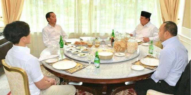 Ditemui Prabowo di Yogyakarta, Jokowi: Tamu Besar Pertama di 2020