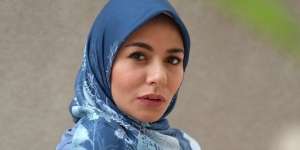 Sempat Mati Gaya, Meisya Siregar Kini Modis dengan Modesty Look