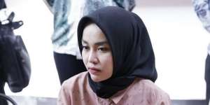 Medina Zein Mengaku Bipolar Karena Faktor Keturunan, Ibunda: Nggak Ada