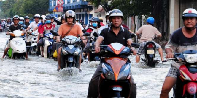 Cara Memperbaiki Motor Matik Tanpa Kick Starter yang Kebanjiran