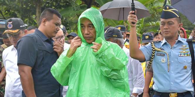 Jokowi Panggil Gubernur Anies, Ridwan Kamil, dan Wahidin Bahas Banjir