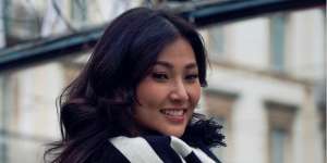 Tampil Chic di Italia, Kaki Sarwendah Bikin Salfok