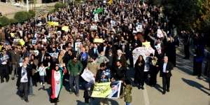 Antisipasi Iran-AS Memanas, Kemenlu Sudah Siapkan Rencana Evakuasi WNI