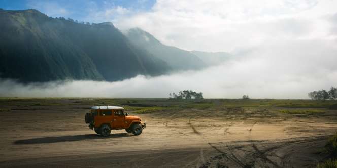 Bromo Bakal Tertutup dari Kendaraan Bermotor Sebulan Penuh