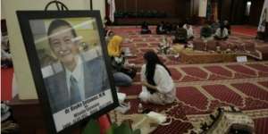 Innalillahi, Dokter Boyke Meninggal Dunia