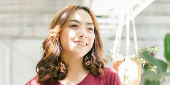 Gaya Azalia Bianda, Kekasih Rizky Febian yang Super-Stylish