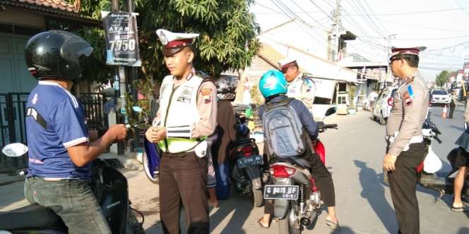 Sehabis Ditilang, Mahasiswa Gugat Aturan Lampu Motor Wajib Menyala di Siang Hari