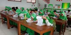 Madrasah di Semarang Gunakan Kode QRIS untuk Bayar SPP
