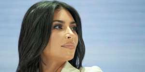 Kulkas Kim Kardashian Seluas Kamar Tidur, Isinya Bikin 'Sobat Miskin' Bergejolak
