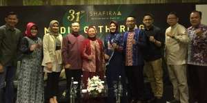 Shafira Rilis Koleksi Busana Ramah Lingkungan