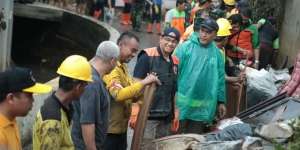 Dua Kubu Berseberangan Gelar Aksi Demo di Balai Kota Jakarta Siang Ini