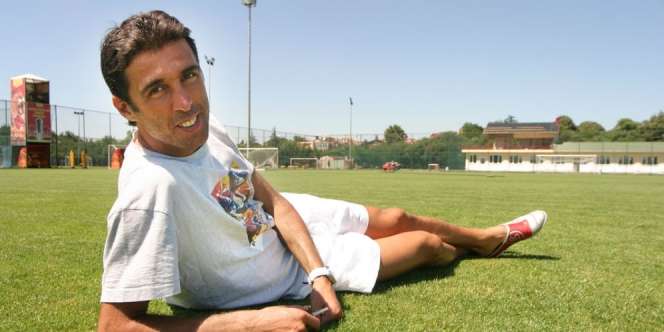 Hakan Sukur, Legenda Sepak Bola Turki Bertahan Hidup Jadi Sopir Taksi Online