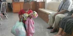 Tragis, Bocah Umur 2 Tahun Ditinggal Sang Ibu Demi Suami Baru