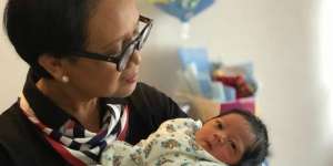 Selamat! Menlu Retno Jadi Nenek