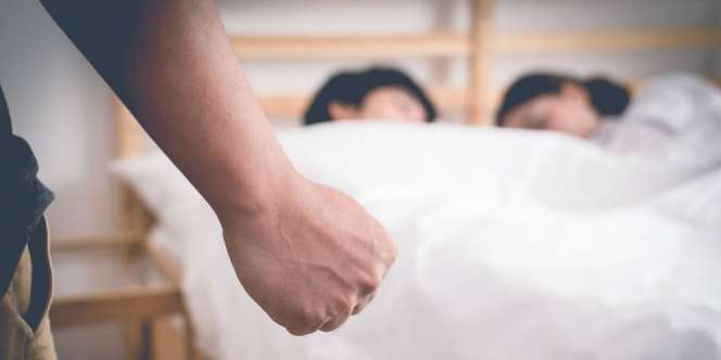 Amukan Suami di NTB Saat Istrinya Selingkuh dengan Ipar di Atas Sofa