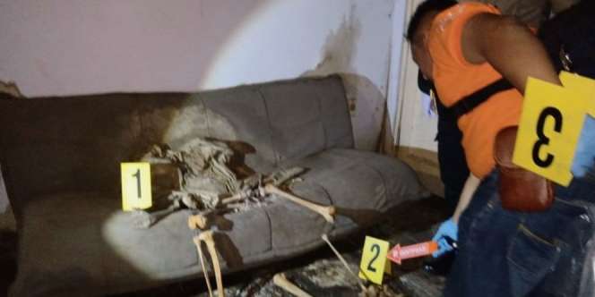 Misteri Kerangka Duduk di Sofa Sebuah Rumah di Bandung