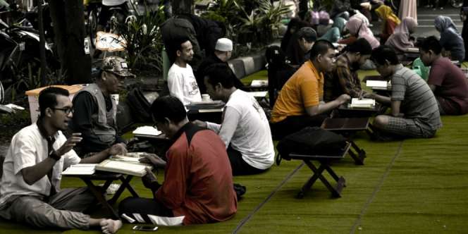 Dai Milenial Sebarkan Islam yang Damai