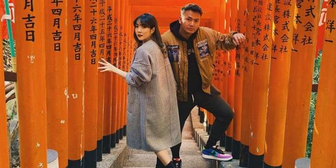 Gisel dan Wijin Sebar Undangan Pernikahan?