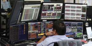 Saham Komoditas Rontok, Indeks Syariah dan IHSG ke Zona Merah