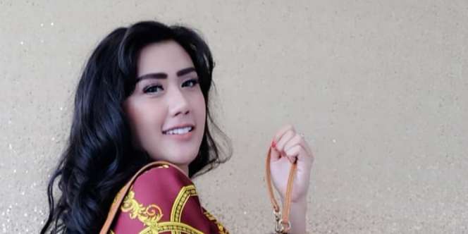 Tak Berhenti Nangis, Pembuluh Darah di Mata Rey Utami Pecah