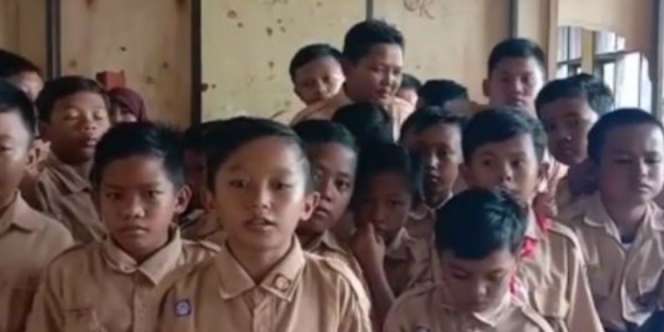 Viral, Curhat Anak SD Bekasi yang Sekolahnya Nyaris Roboh