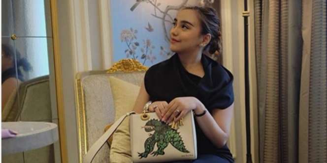 Terbang ke AS, Sunan Kalijaga `Comblangi` Salmafina dan Pria Bule