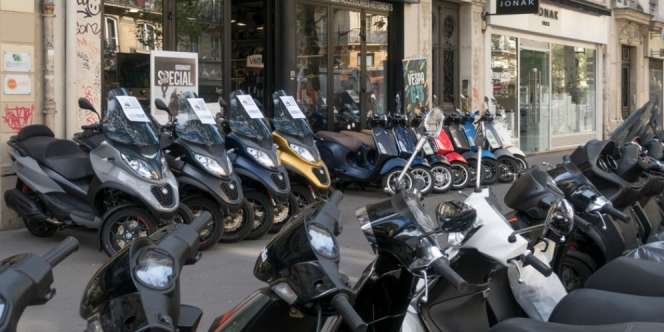 Benarkah Faktor Warna Bisa Pengaruhi Harga Jual Motor Bekas?