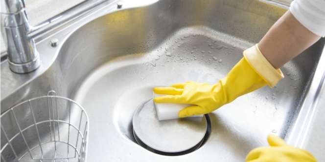 Cara Mudah Bersihkan Peralatan Stainless Steel, Dijamin Mengilap