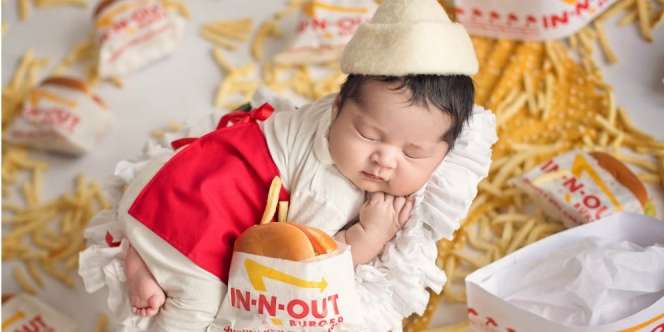 Uniknya Pemotretan Bayi Bertema 'Kentang Goreng'