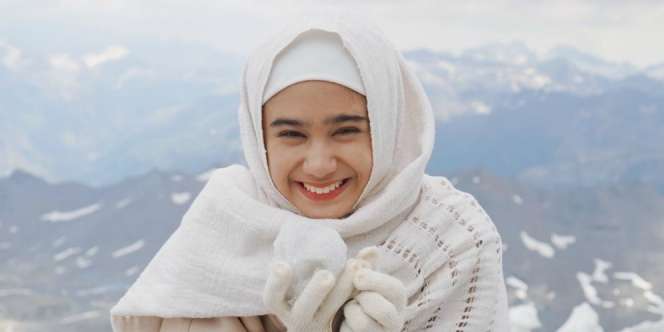Cantiknya Tissa Biani yang Berhijab, Bikin Adem!