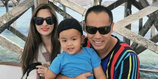 Pertama Kali Diajak Naik Motor, Anak-Anak Nia Ramadhani Jadi Sorotan
