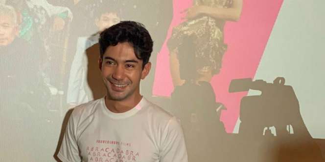Reza Rahadian Buka Toko Barang Mantan