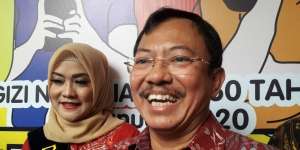 174 Turis WN China Datangi Sumbar, Menkes Kirim Tim