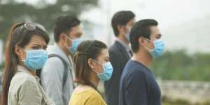 Wabah Corona, BNPB Kirim 10 Ribu Masker N95 untuk WNI di China