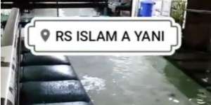 Banjir di Surabaya Bikin Warganet Salfok, Perhatikan Airnya!